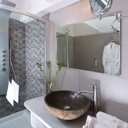 Tharroe Of Mykonos Boutique 5*