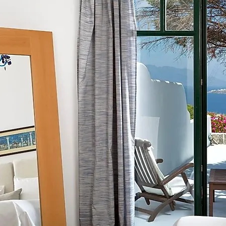 Tharroe Of Mykonos Boutique Hotel 5*